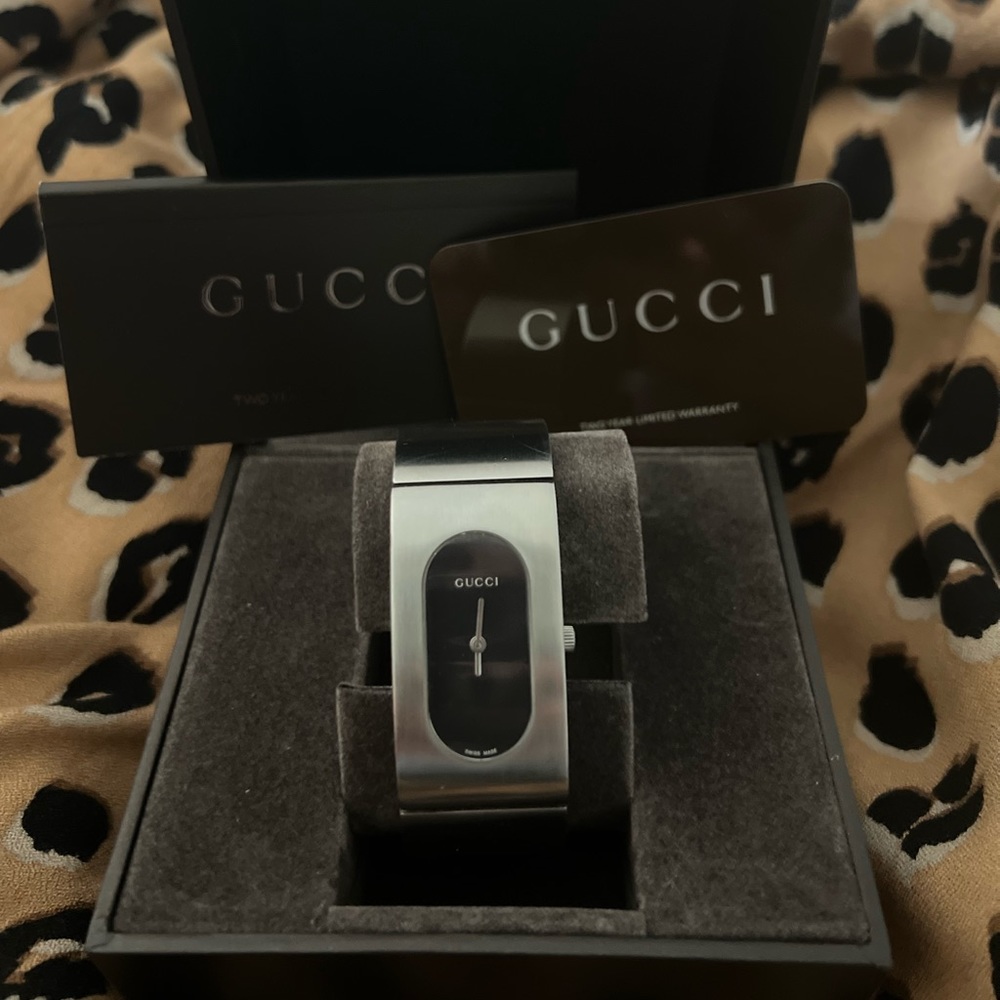 Gucci bangle watch
